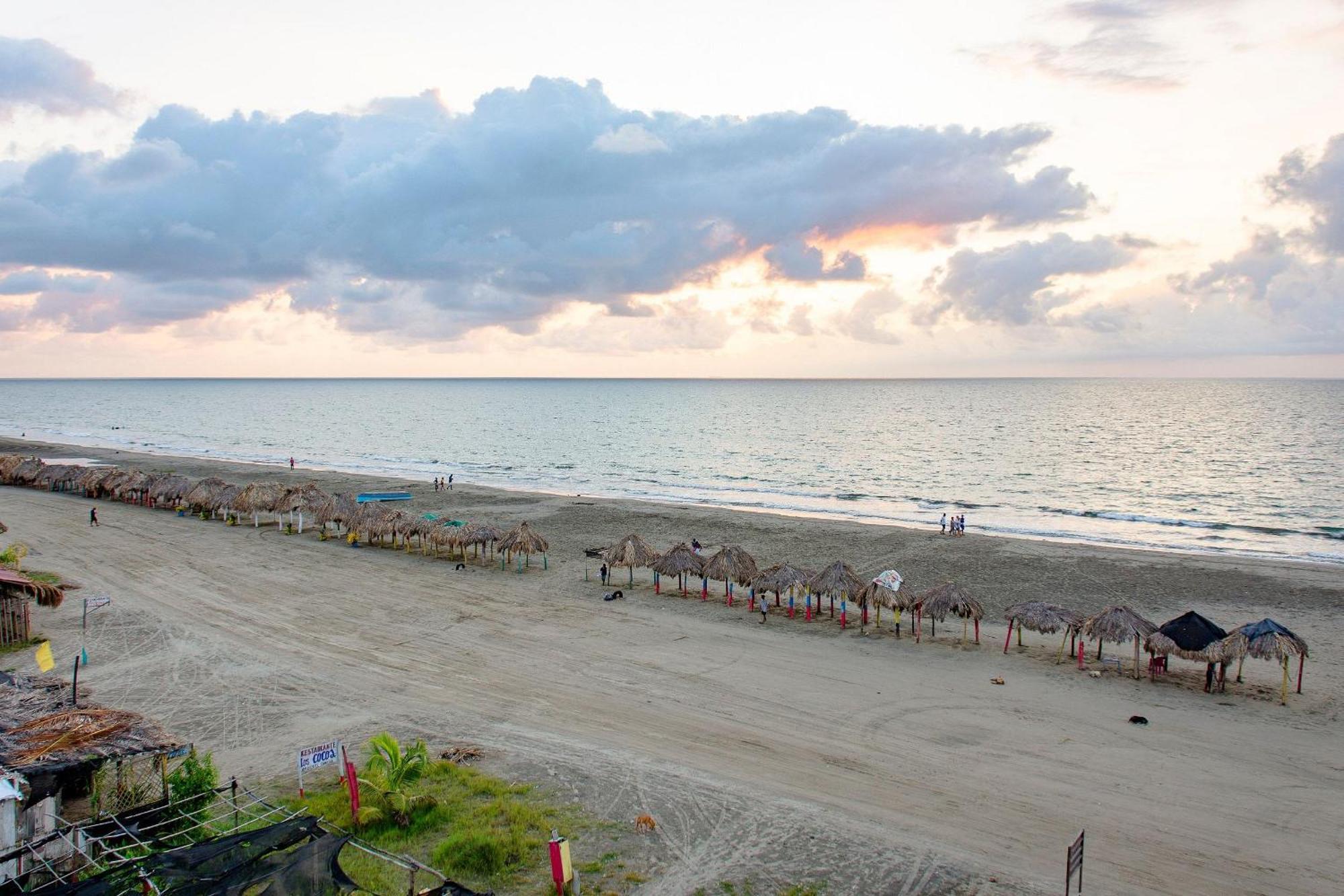 Amazing Beach House 13Br W/Pool & Staff Cartagena المظهر الخارجي الصورة